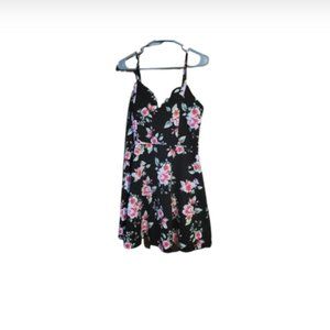 Cute mini floral dress. ( lightly padded)